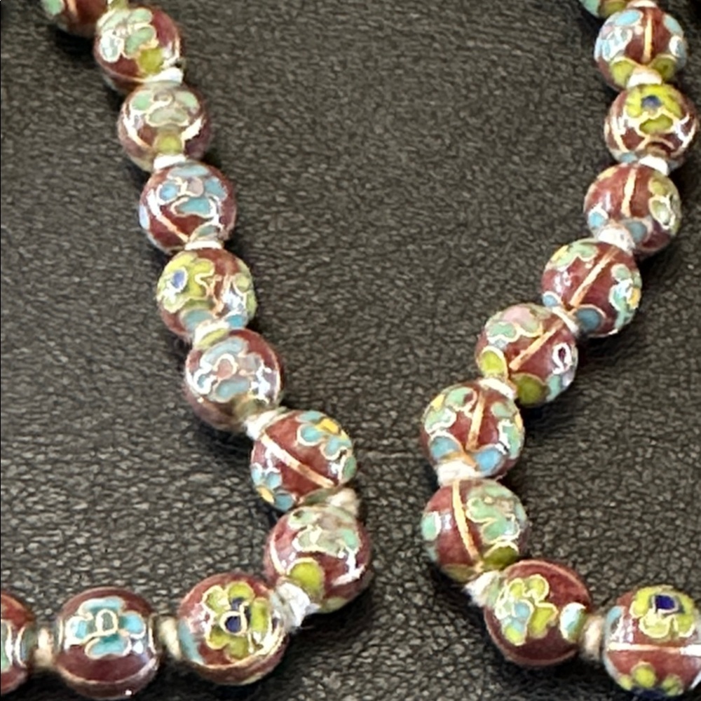Chinese Cloisonné Box Clasp Hand Knotted 33” Necklace - Picture 9 of 12